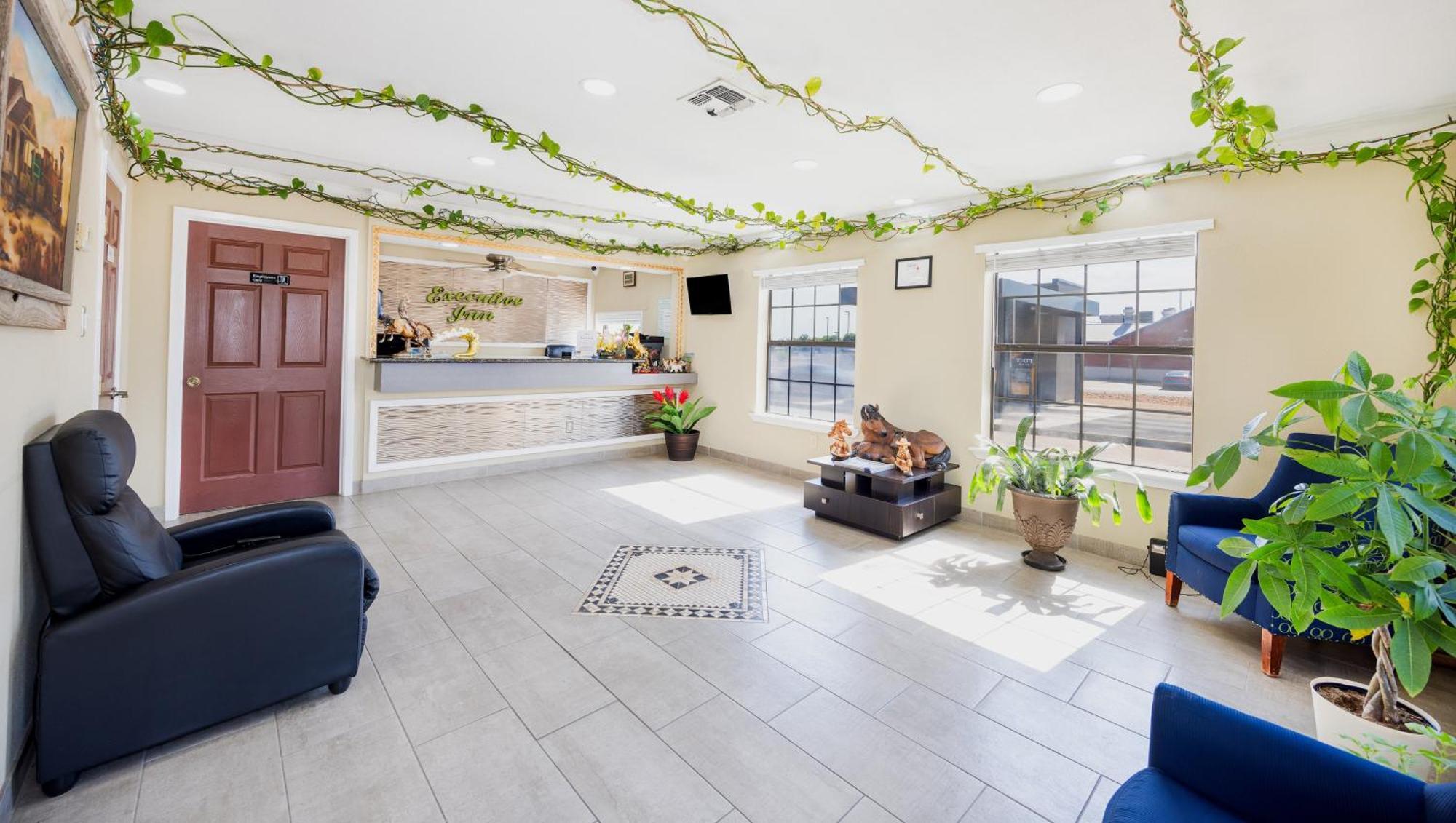 Executive Inn Hondo Ngoại thất bức ảnh